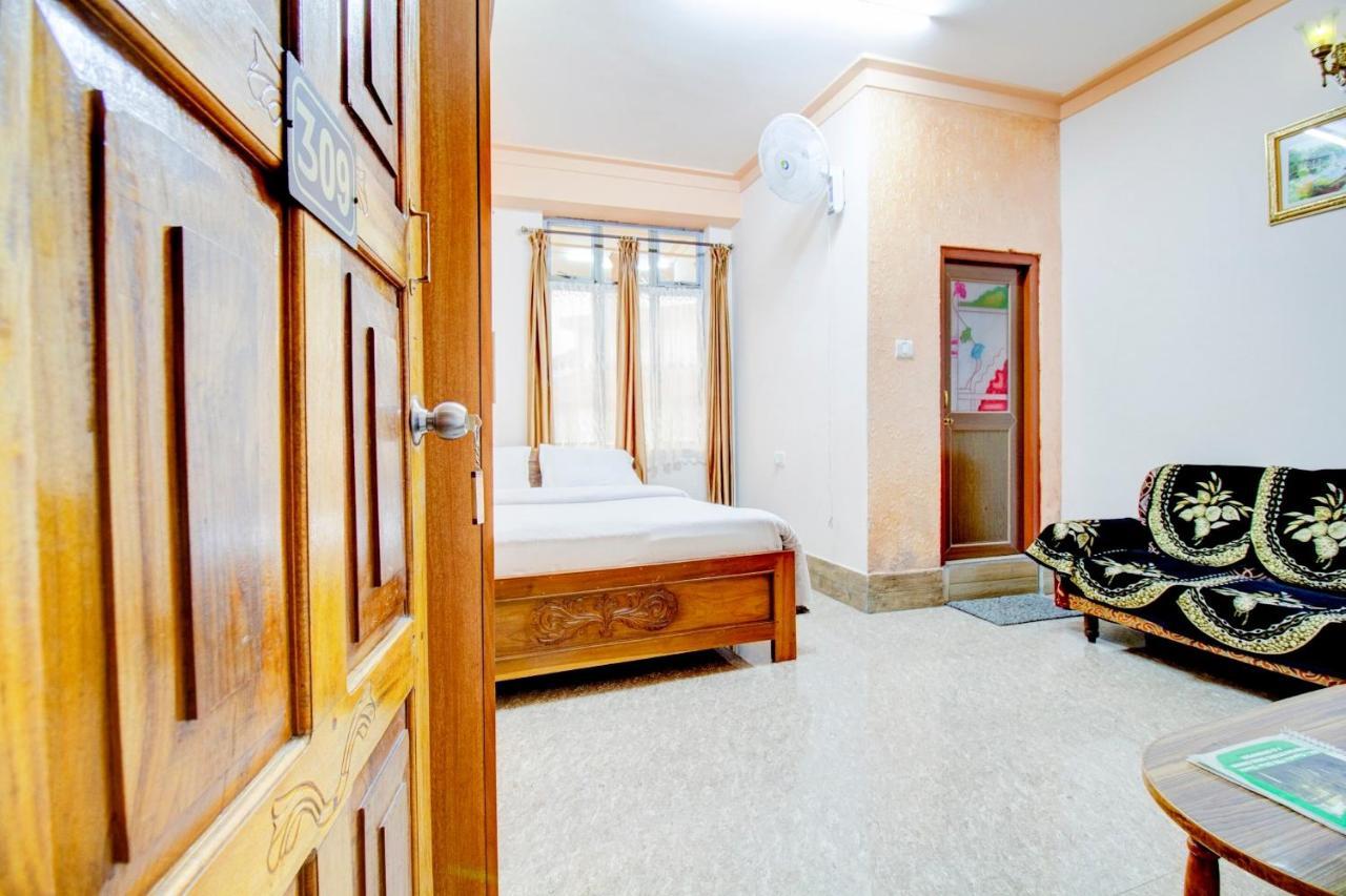 Capital O 79144 Coniferous Resort Cherrapunji Exterior photo